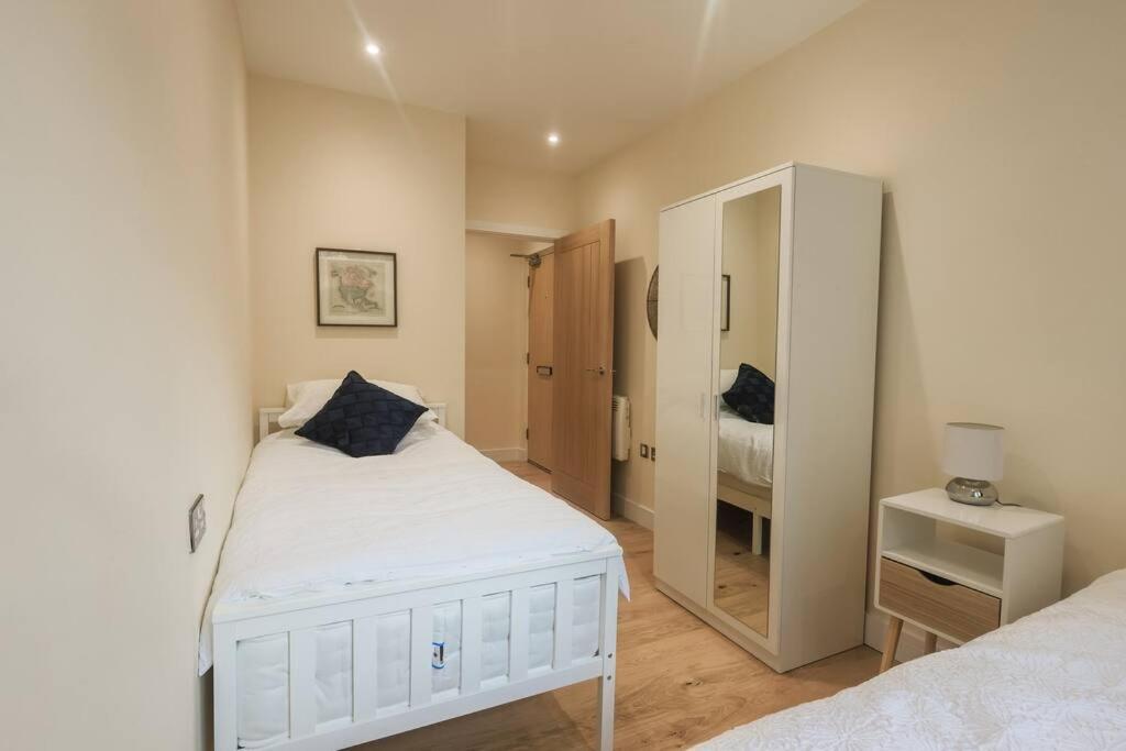 Apartmán Ocean - 2 Bed Flat Sleeps 6 With Gym Access Southampton Exteriér fotografie