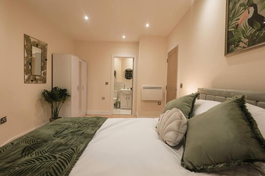 Apartmán Ocean - 2 Bed Flat Sleeps 6 With Gym Access Southampton Exteriér fotografie